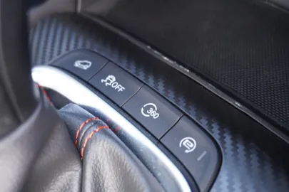 Car image 29