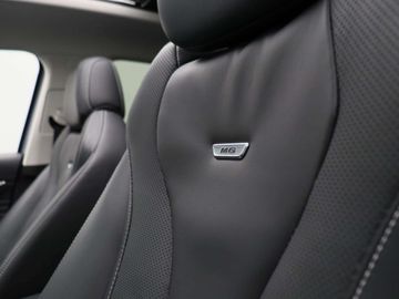 Car image 33