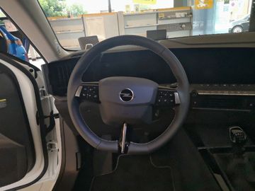 Car image 31