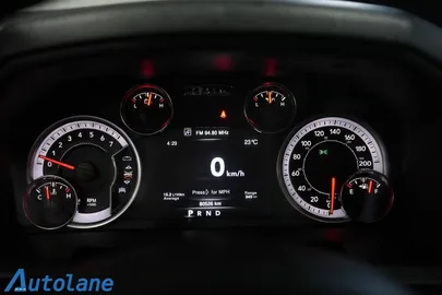 Car image 33