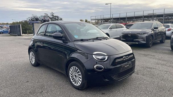 Fiat 500 e Action 71 kW image number 6