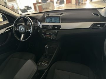 Car image 38