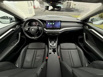 Car image 26