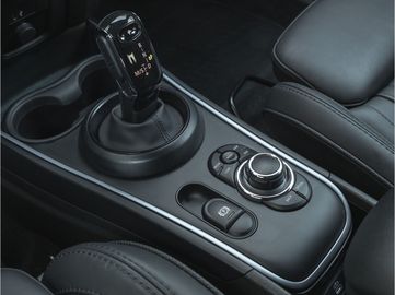 Car image 37