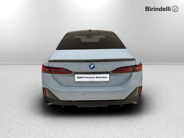 BMW i5 M60 442 kW image number 4