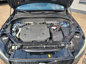 Car image 29
