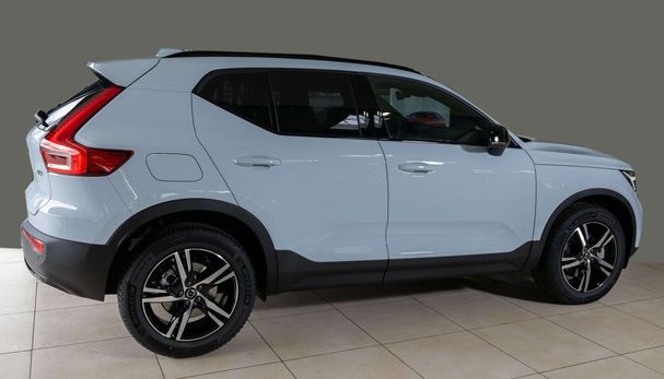 Volvo XC40 B3 Plus Dark 120 kW image number 8