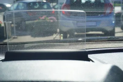 Car image 28