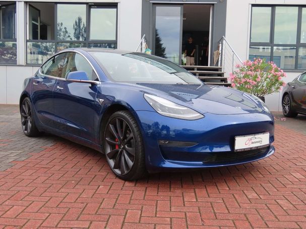 Tesla Model 3 Performance AWD 335 kW image number 2