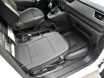 Car image 15