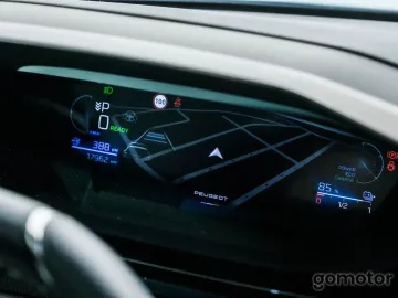 Car image 27