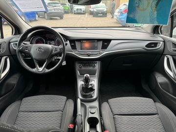 Car image 13