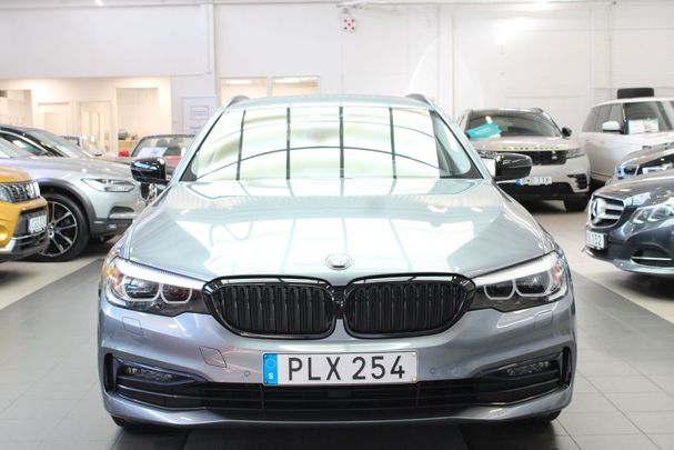 BMW 520i Touring 135 kW image number 3