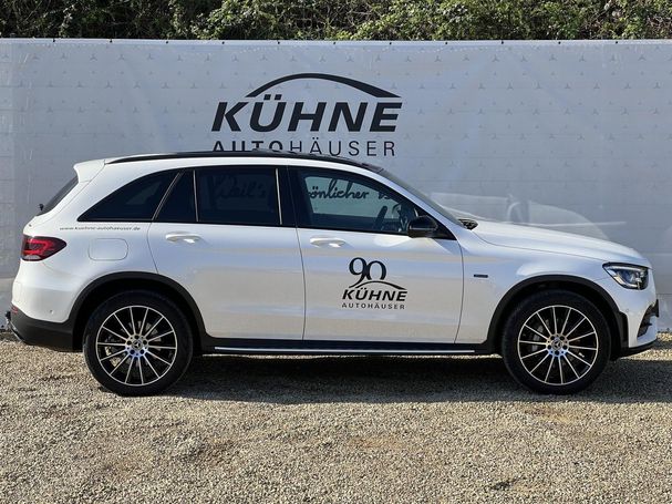 Mercedes-Benz GLC 300 de 225 kW image number 3