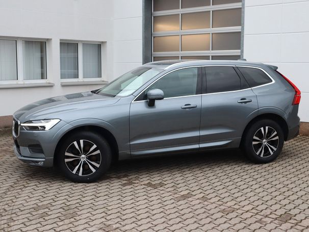 Volvo XC60 B4 Momentum Pro 145 kW image number 2