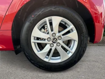 Car image 22