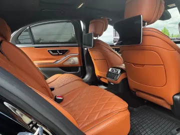 Car image 40