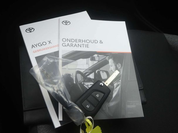 Toyota Aygo X 1.0 VVT-i CVT 53 kW image number 13