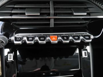 Car image 37