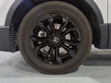 Car image 29