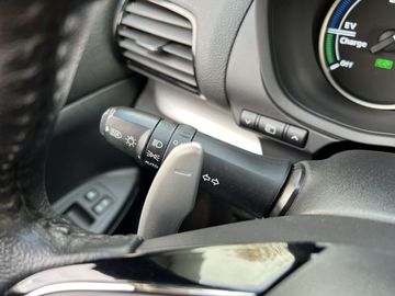 Car image 30