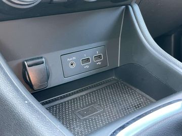 Car image 32