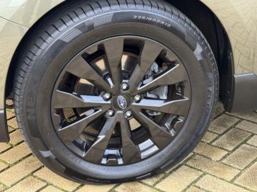 Car image 37