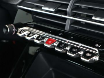 Car image 36