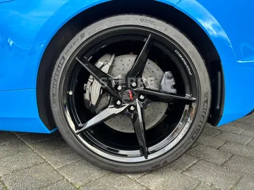 Car image 29