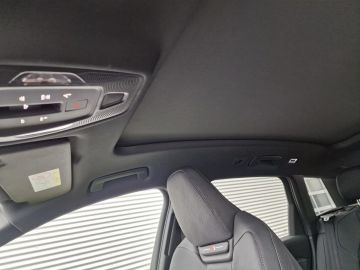 Car image 33