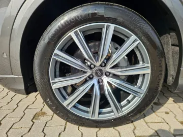 Car image 38
