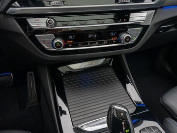 Car image 33