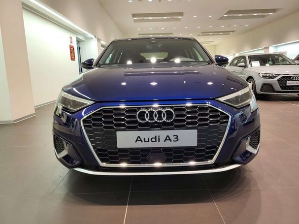 Audi A3 30 TDI S tronic Sportback Advanced Business 85 kW image number 2