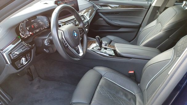 BMW 530 Touring xDrive 215 kW image number 7