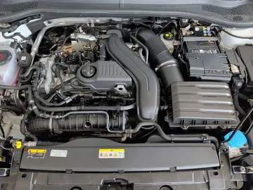 Car image 35
