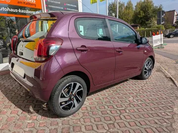 Car image 5