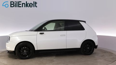 Car image 28