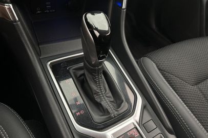 Car image 26