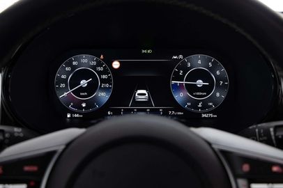 Car image 26