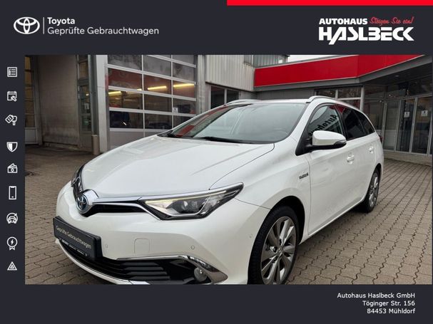 Toyota Auris Touring Sports 1.8 Hybrid 100 kW image number 2