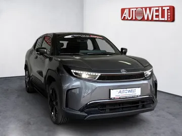 Car image 2