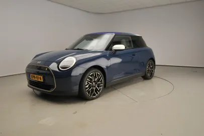 Car image 39