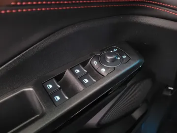 Car image 36