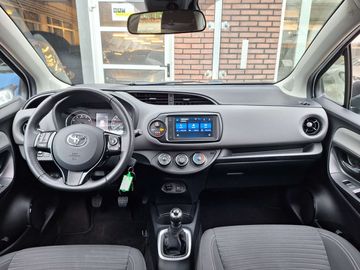 Car image 25