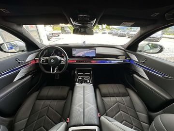 Car image 37