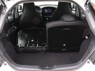 Car image 36