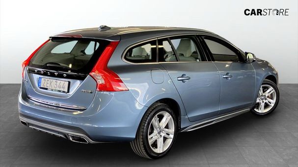 Volvo V60 AWD D5 120 kW image number 2