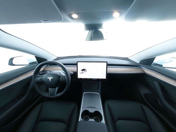 Tesla Model 3 208 kW image number 13