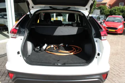 Car image 31