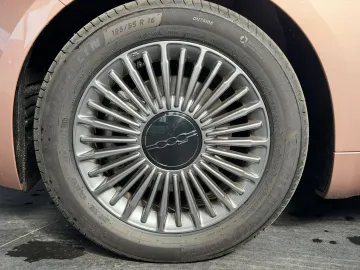 Car image 31